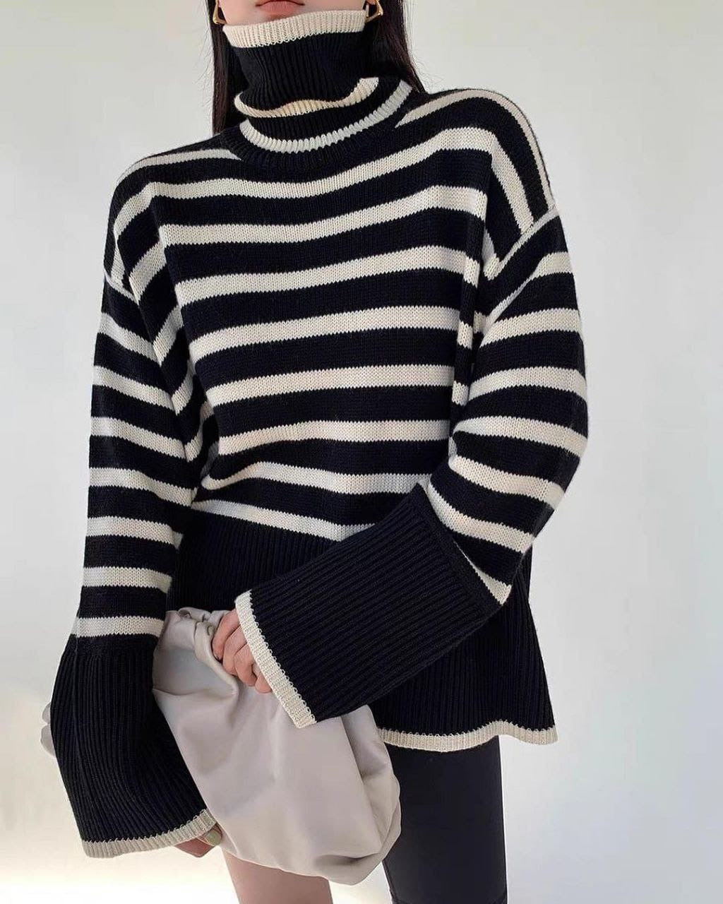 Striped dough sweater