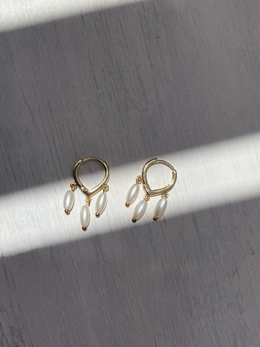 Triple pearl earrings