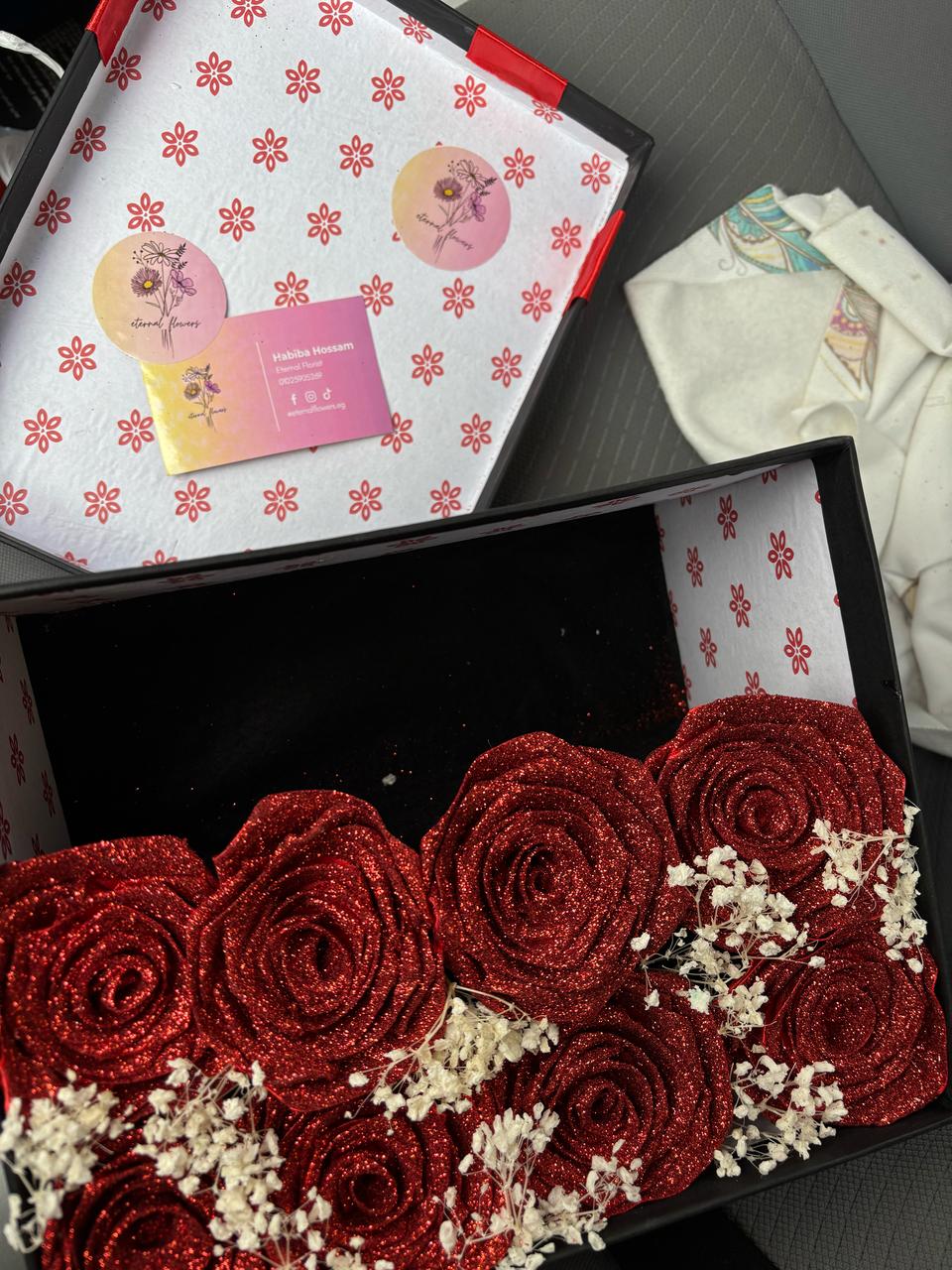 Artificial roses with box