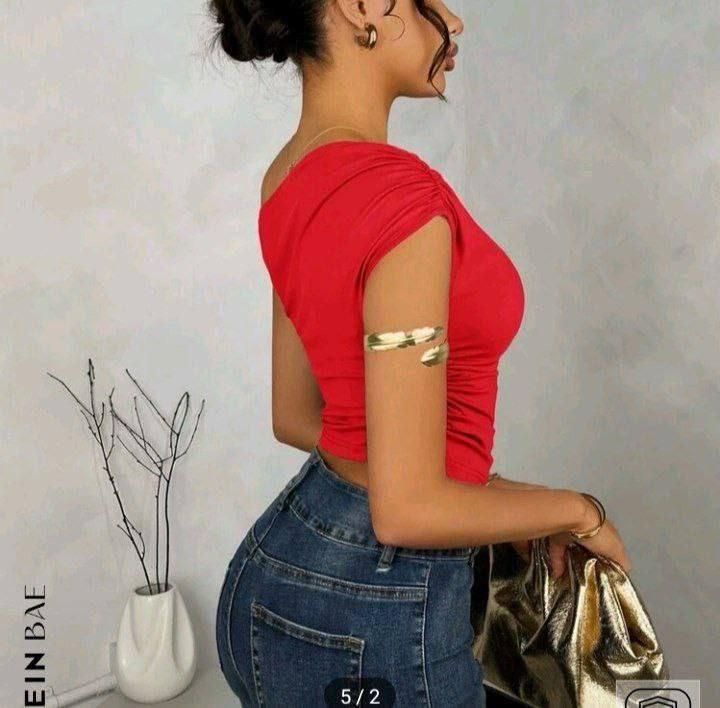 Basic top- ON SALE
