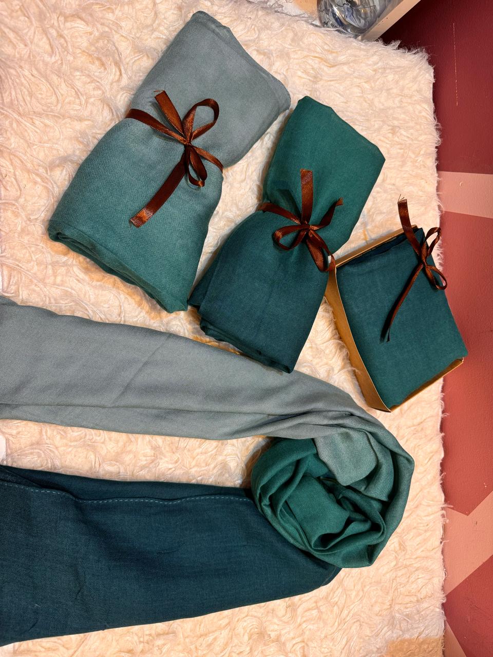 Emerald breeze scarf