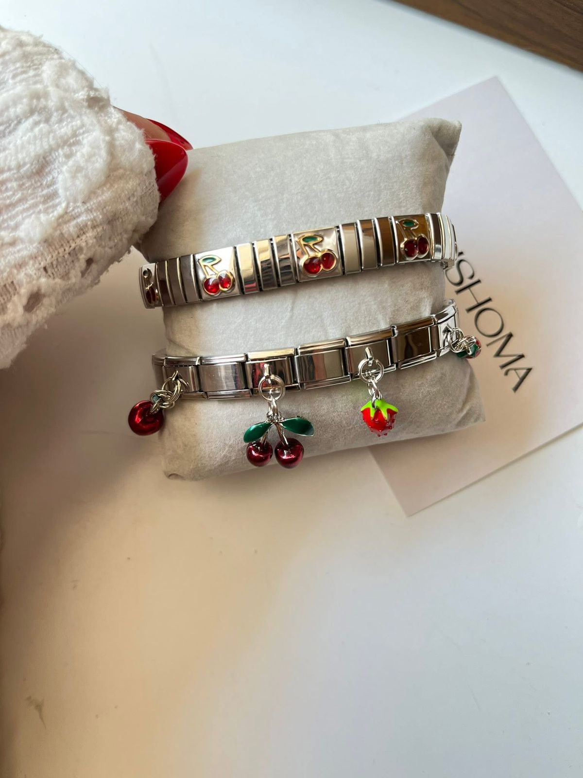 TRENDY BRACELETS