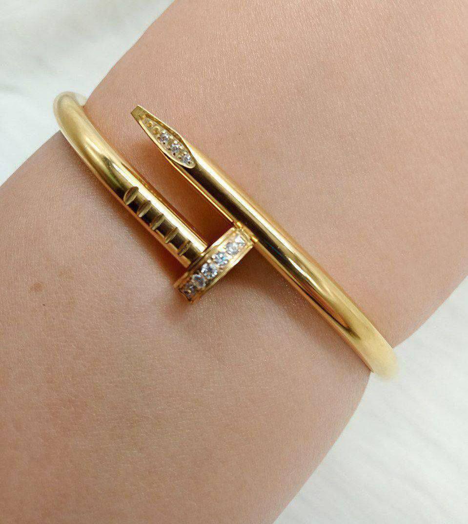 Gold bracelet