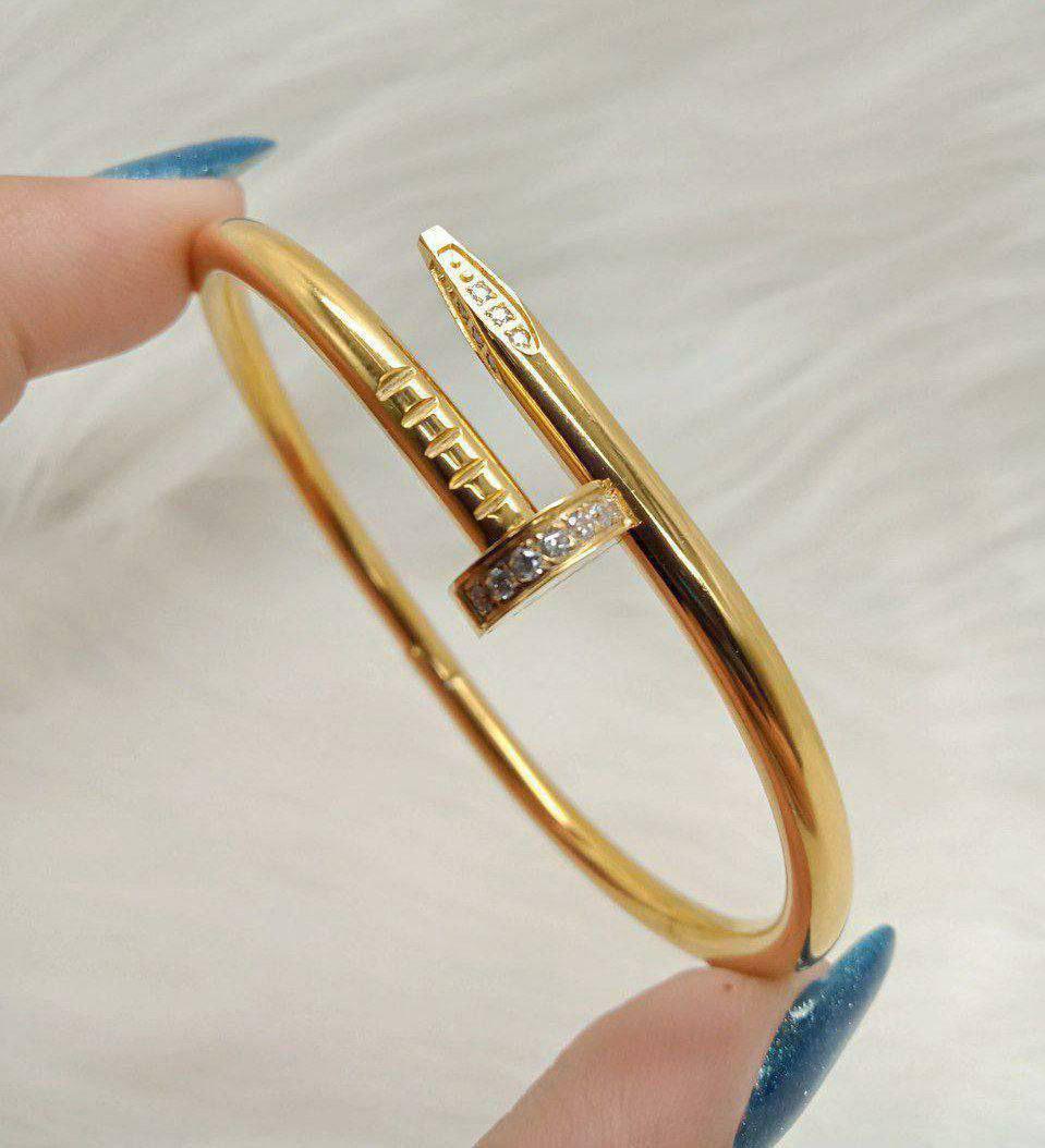Gold bracelet