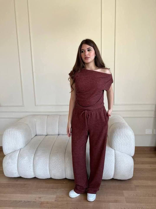 Off shoulder sleeveless set