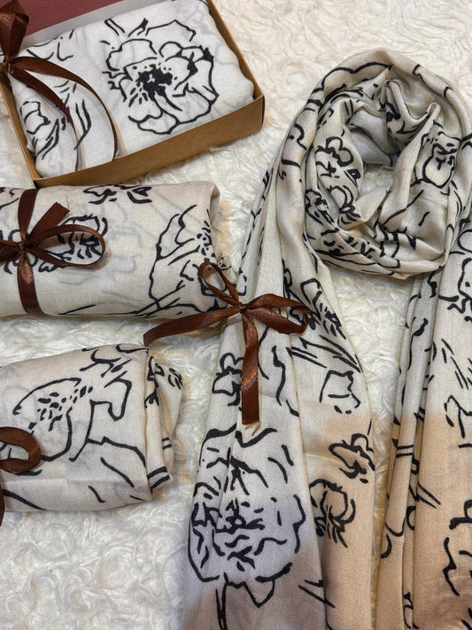 Sketch bloom scarf