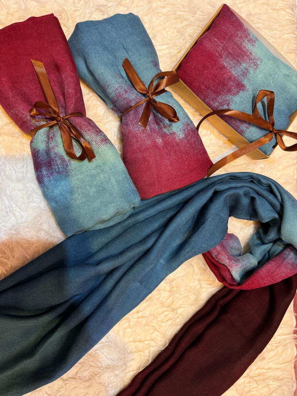 Berry ocean scarf