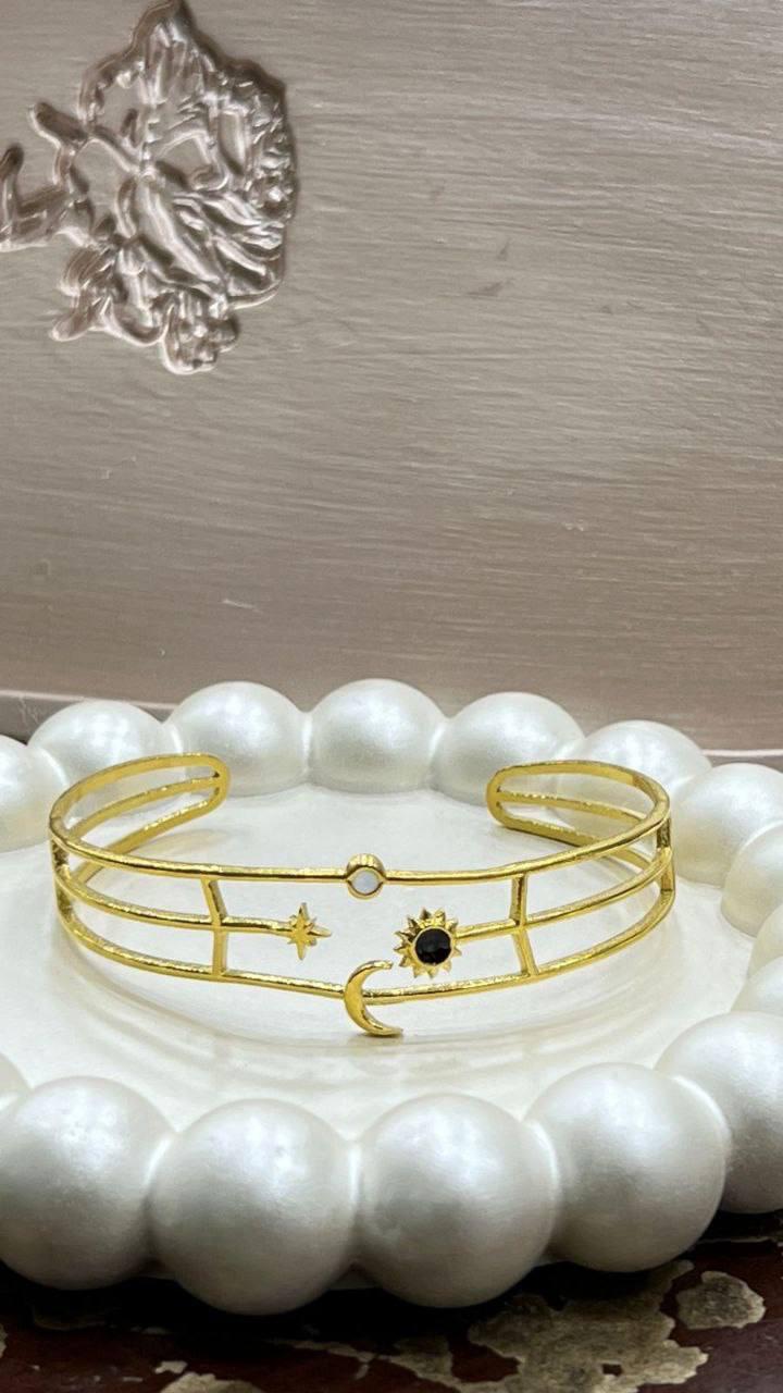 Trendy bracelet high material
