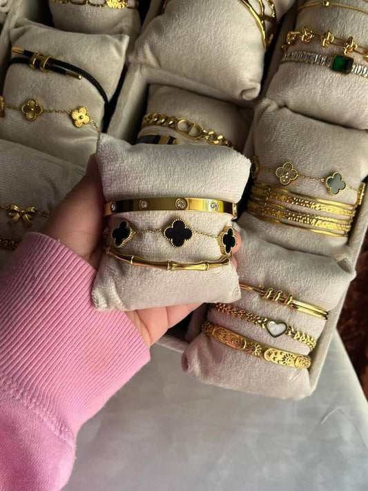 Bracelet set