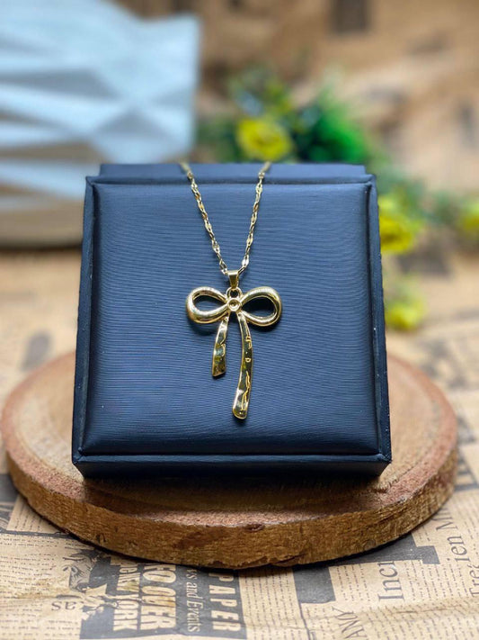 Bow gold necklace